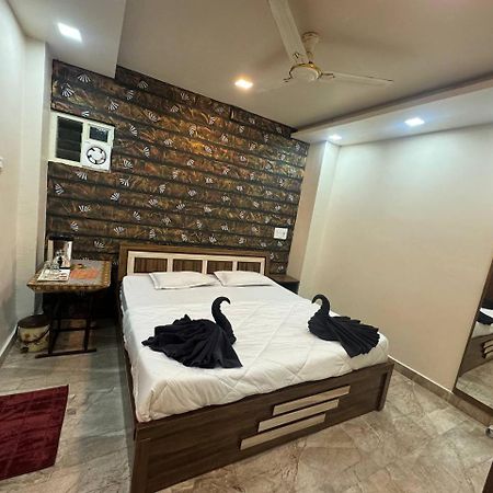 Hotel Shreeji Residency Pachmarhī Eksteriør billede