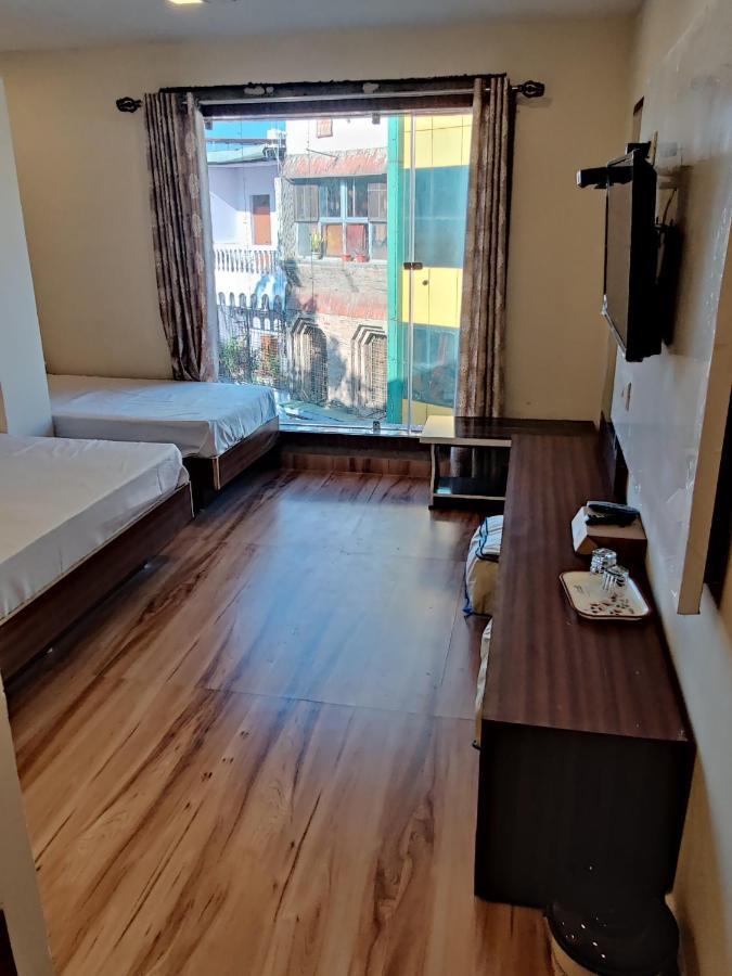 Hotel Shreeji Residency Pachmarhī Eksteriør billede